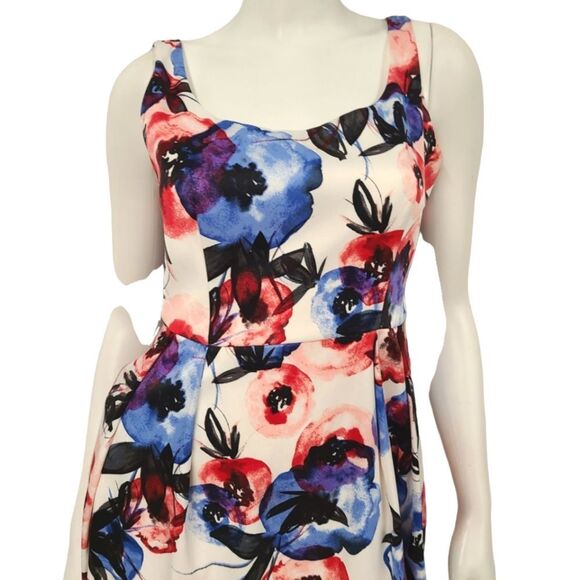 Carmen Marc Valvo Floral Dress size 4 - Picture 4 of 6